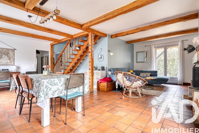 Maison - 193 m² - 10 pièces