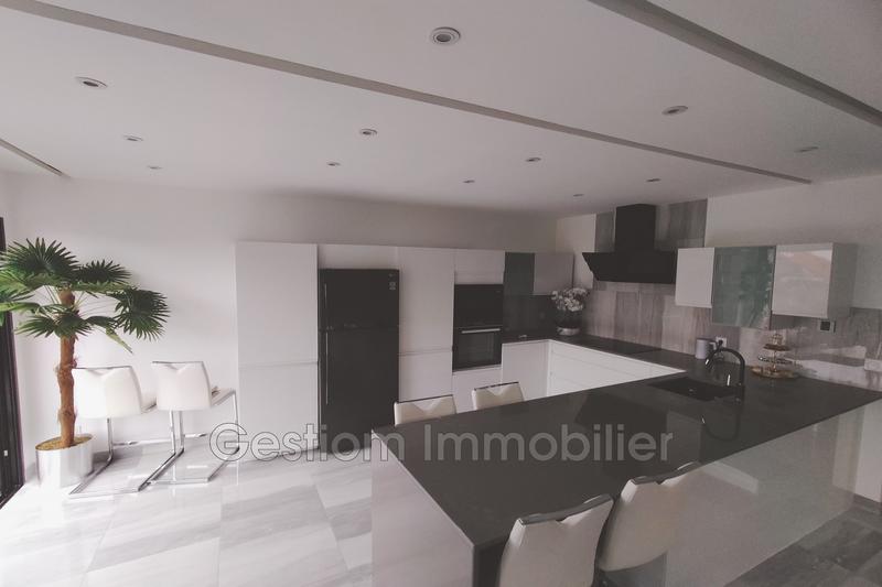 Villa - 110 m² - 5 pièces