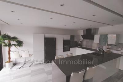 Villa - 110 m² - 5 pièces