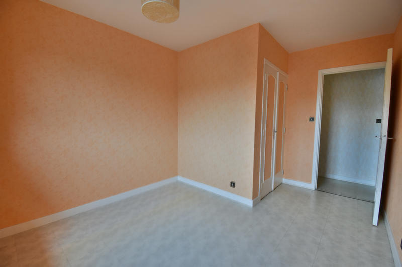 Local commercial - 286 m² - 9 pièces