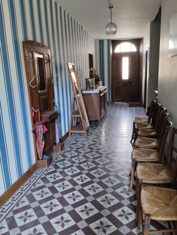 Maison ancienne - 308 m² - 13 pièces