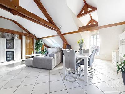 Appartement - 94 m² - 3 pièces