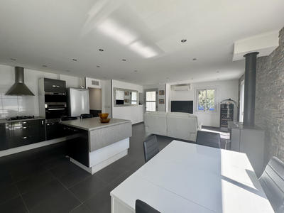 Villa - 101 m² - 4 pièces