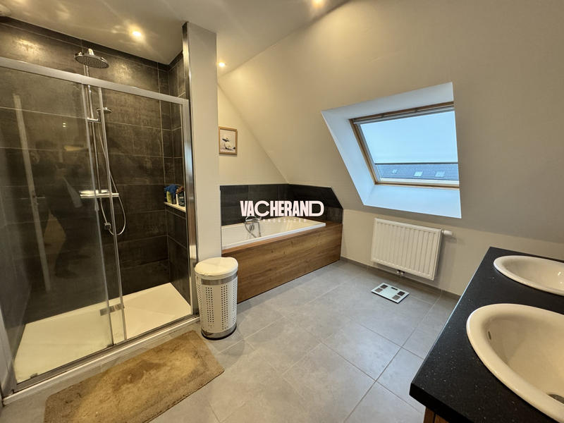 Maison - 149 m² - 5 pièces