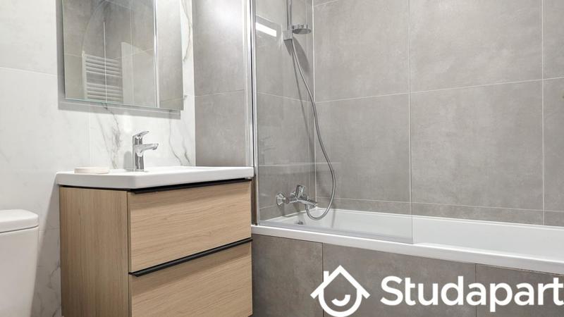 Chambre - 15 m² - 1 pièce