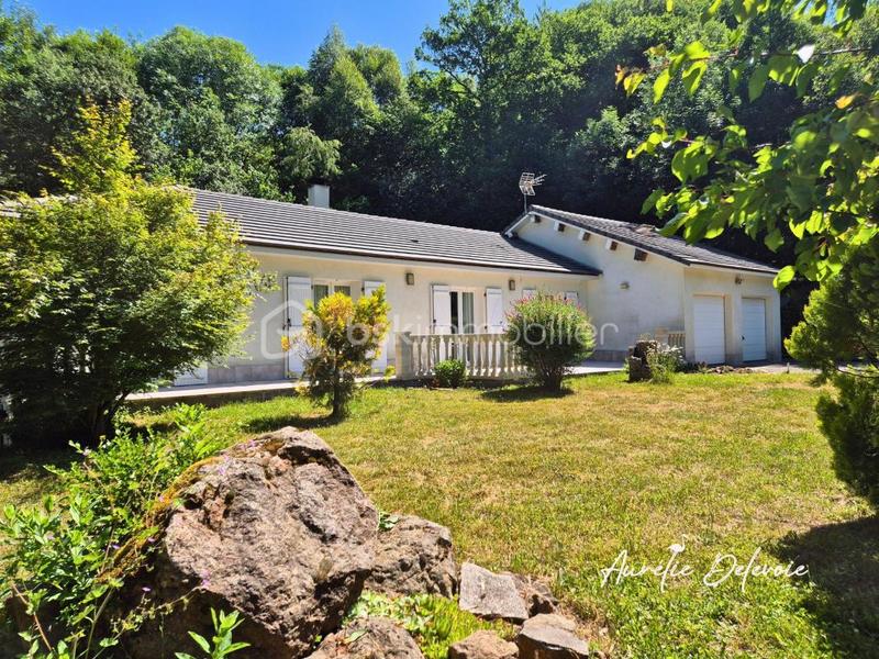 Maison traditionnelle - 135 m² - 5 pièces