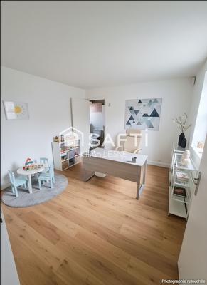 Maison - 99 m² - 4 pièces