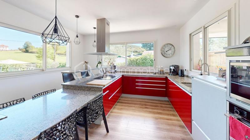 Maison - 145 m² - 4 pièces