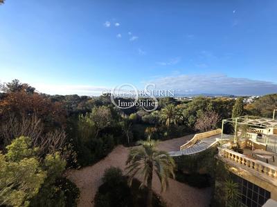 Appartement - 107 m² - 3 pièces