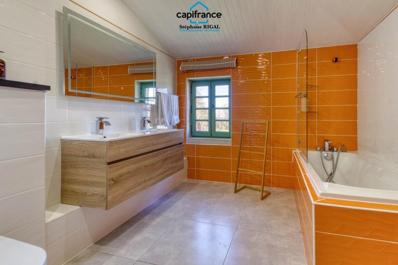 Manoir - 420 m² - 12 pièces