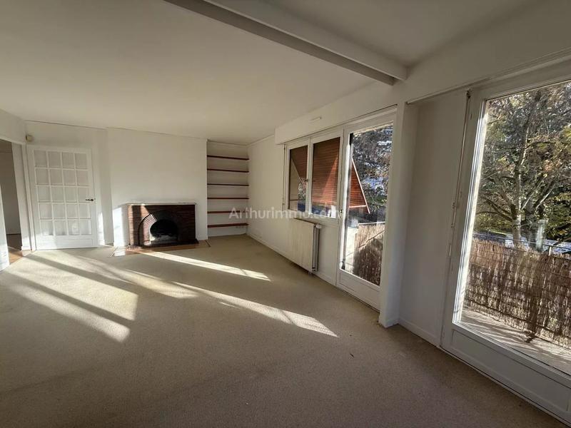 Appartement - 82 m² - 3 pièces