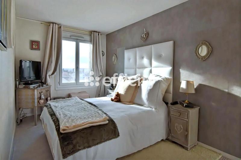 Appartement - 80 m² - 4 pièces