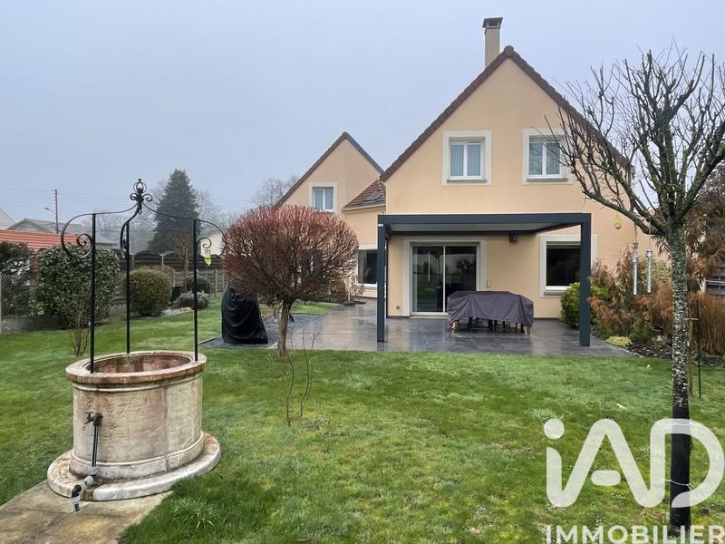 Maison - 183 m² - 8 pièces