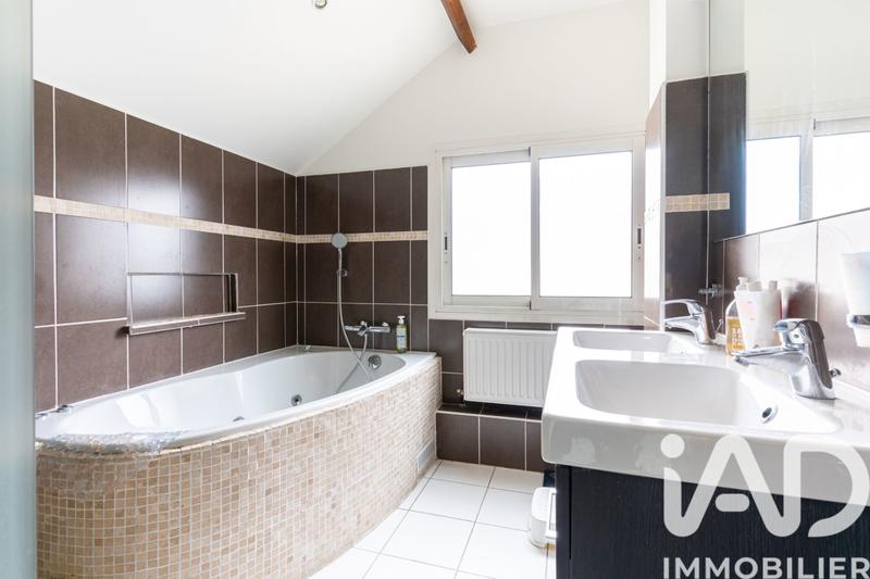 Maison - 135 m² - 6 pièces