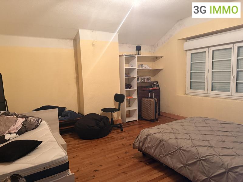 Maison - 180 m² - 7 pièces