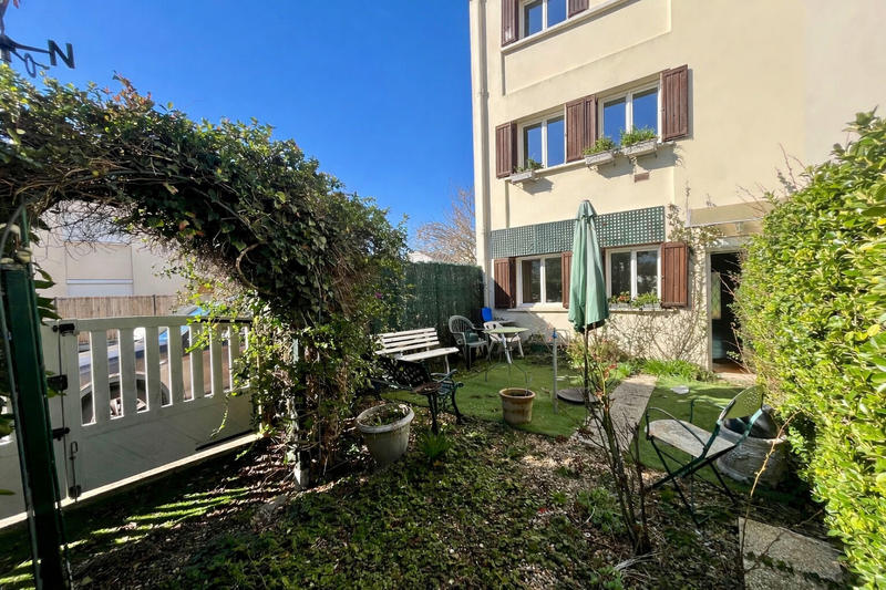 Maison - 90 m² - 5 pièces