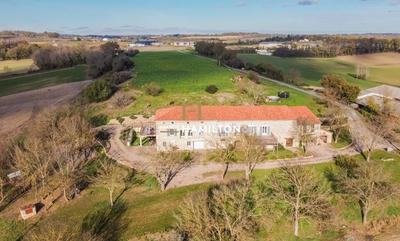 Longère - 269 m² - 9 pièces