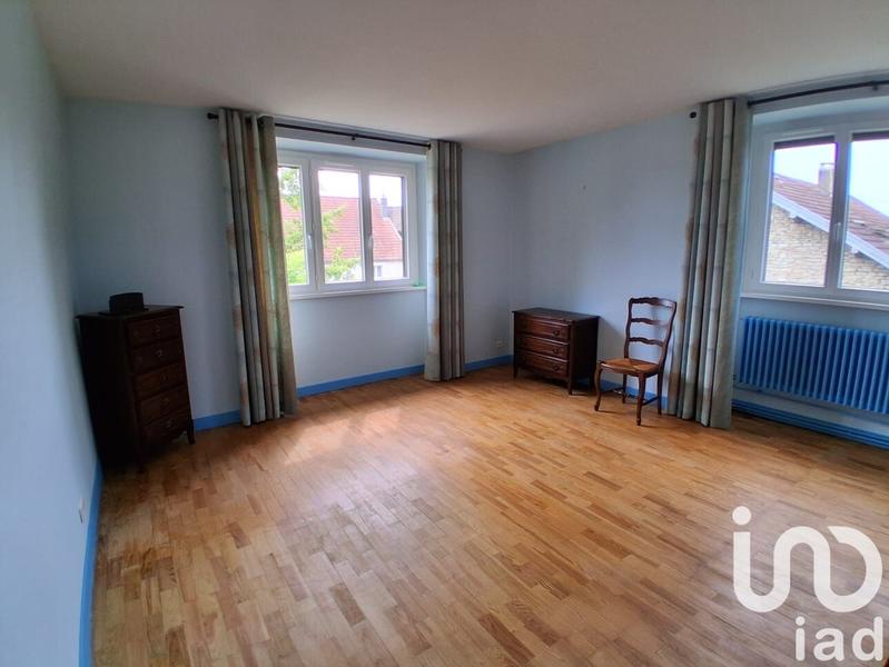 Maison - 161 m² - 9 pièces