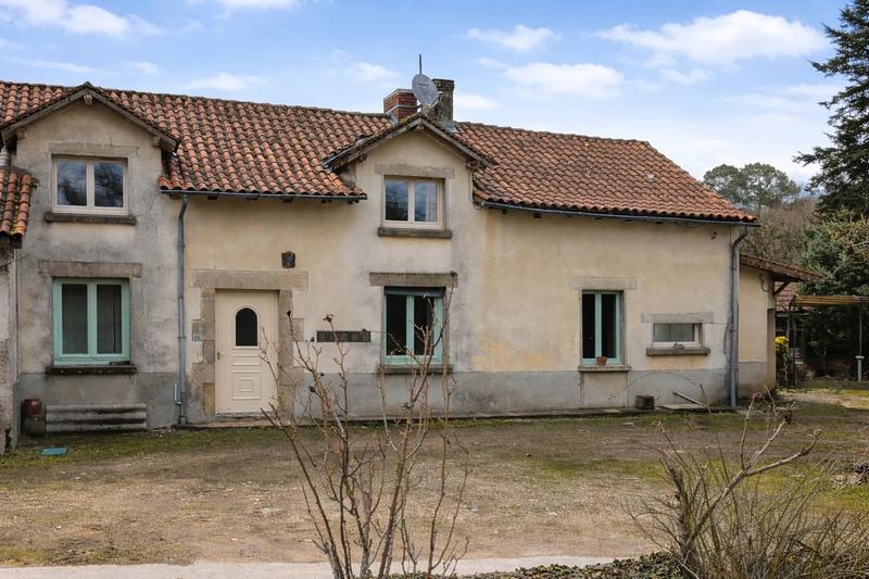 Maison de village - 90 m² - 4 pièces