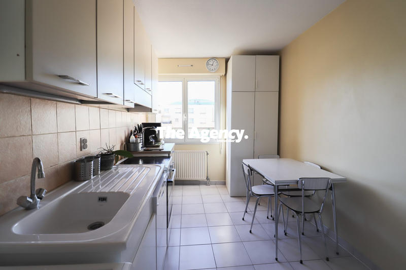 Duplex - 92 m² - 4 pièces