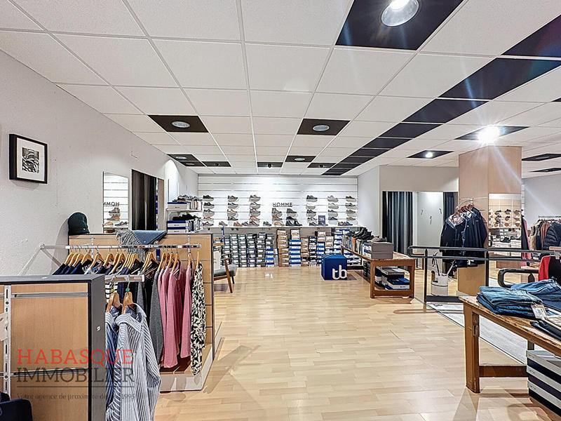 Local commercial - 278 m²