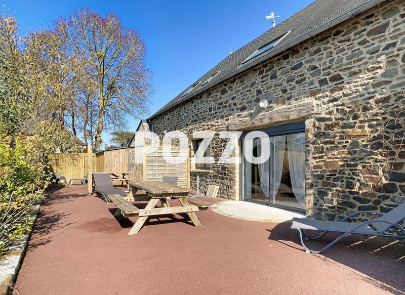 Maison - 311 m² - 12 pièces