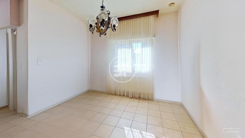 Maison - 96 m² - 5 pièces