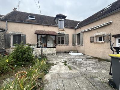 Maison - 139 m² - 5 pièces