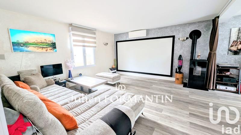 Maison - 200 m² - 7 pièces