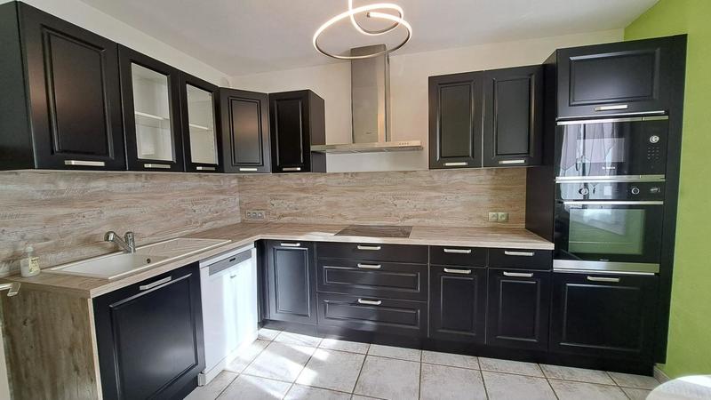 Appartement - 82 m² - 3 pièces