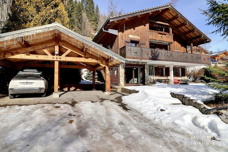 Châlet - 255 m² - 11 pièces