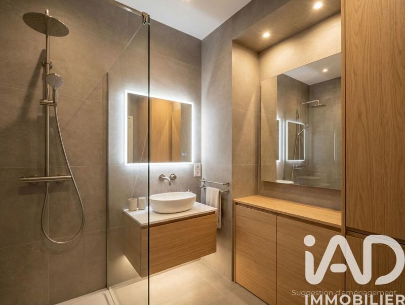 Appartement - 140 m² - 5 pièces