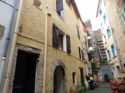 Immeuble - 122 m² - 7 pièces