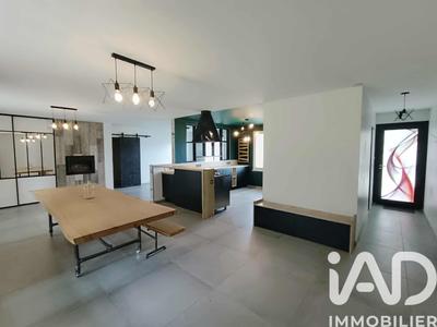 Maison - 146 m² - 5 pièces