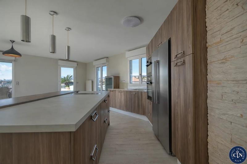 Appartement - 79 m² - 3 pièces