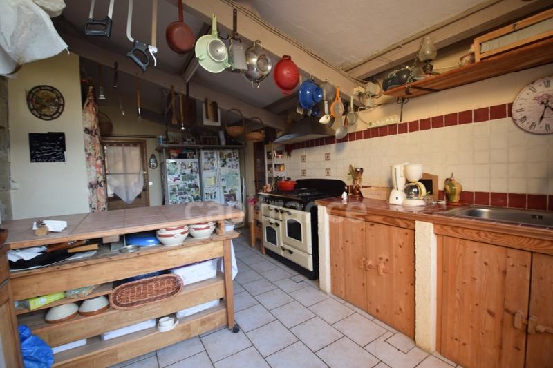 Maison - 217 m² - 6 pièces