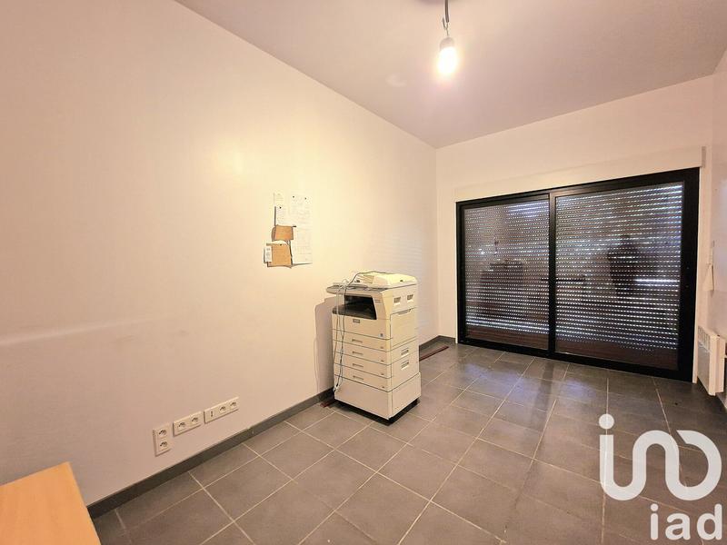 Maison - 300 m² - 4 pièces