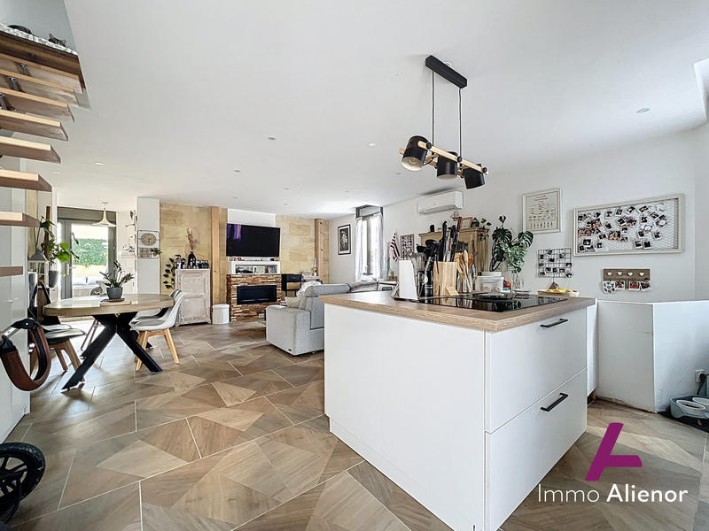 Maison ancienne - 105 m² - 5 pièces