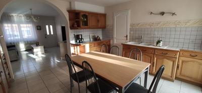 Maison - 104 m² - 6 pièces