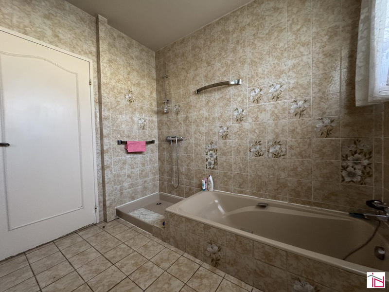 Maison - 175 m² - 5 pièces