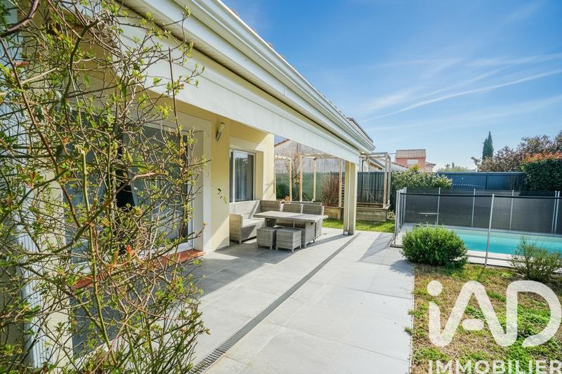 Maison - 110 m² - 5 pièces