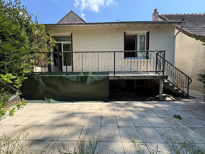 Maison - 95 m² - 5 pièces