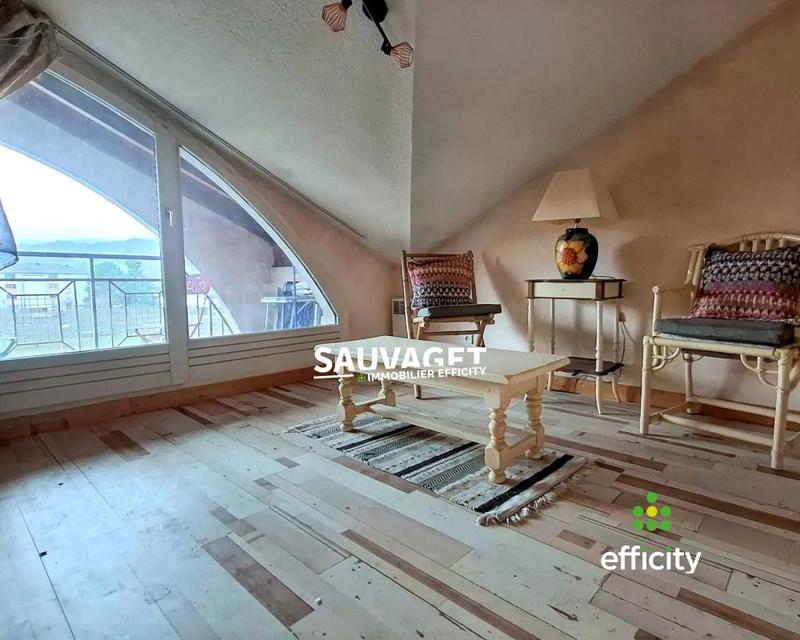 Appartement ancien - 101 m² - 3 pièces