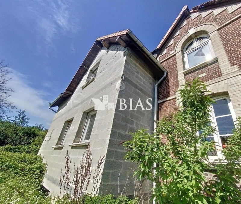 Maison - 140 m² - 7 pièces