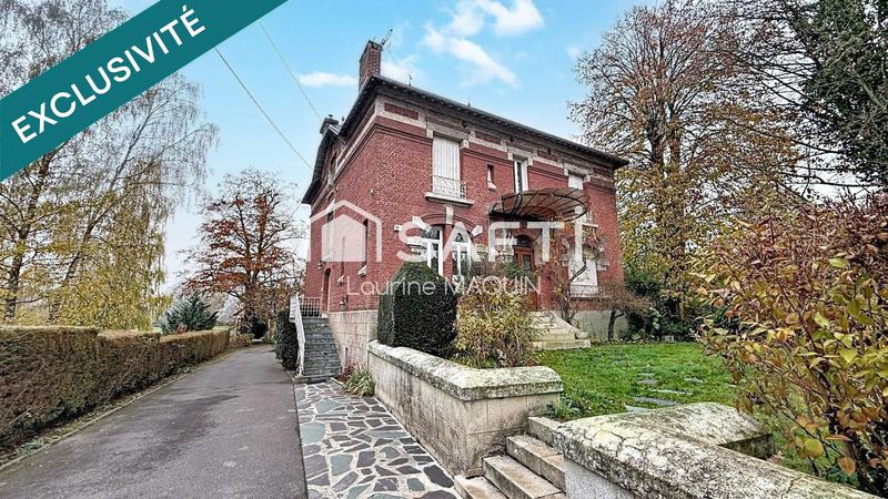 Maison - 207 m² - 8 pièces