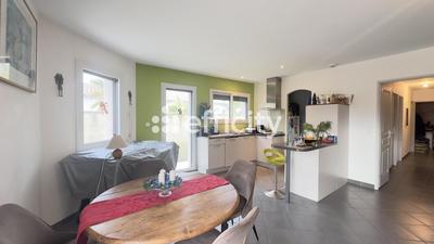 Villa - 93 m² - 4 pièces