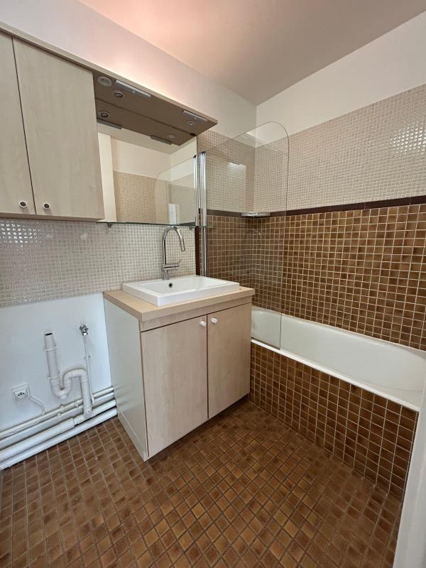 Appartement - 60 m² - 2 pièces