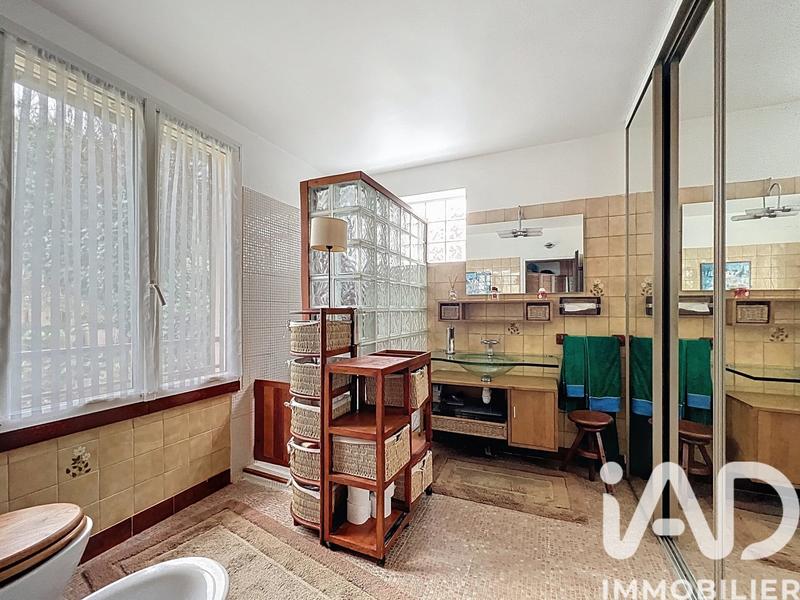 Maison - 140 m² - 5 pièces