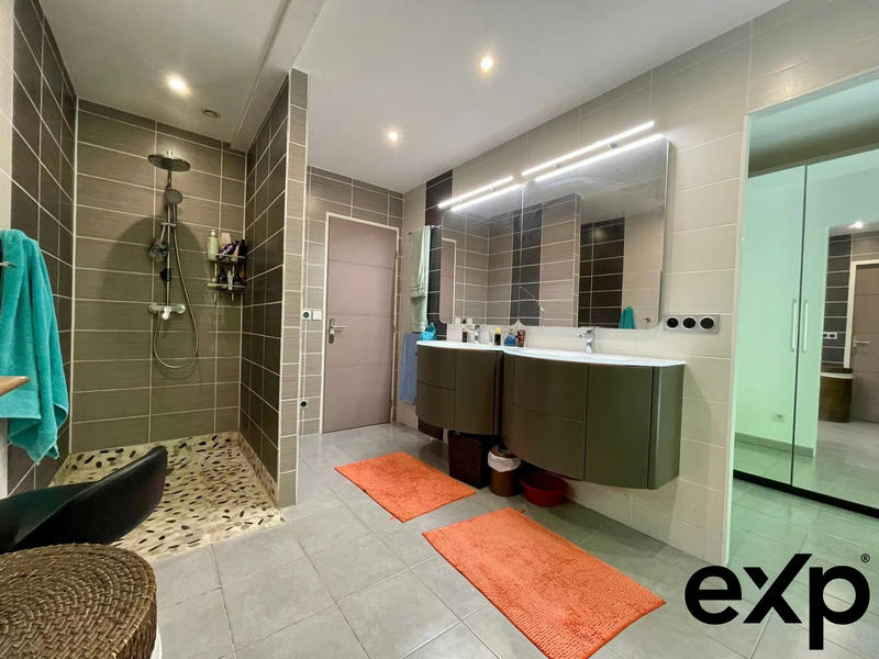 Maison - 157 m² - 6 pièces