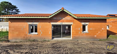 Maison - 95 m² - 5 pièces